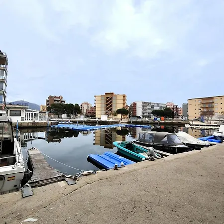 Nancy. En — Vistas Al Canal Y Zona Tranquila. Wifi - Es-258-87 * Roses